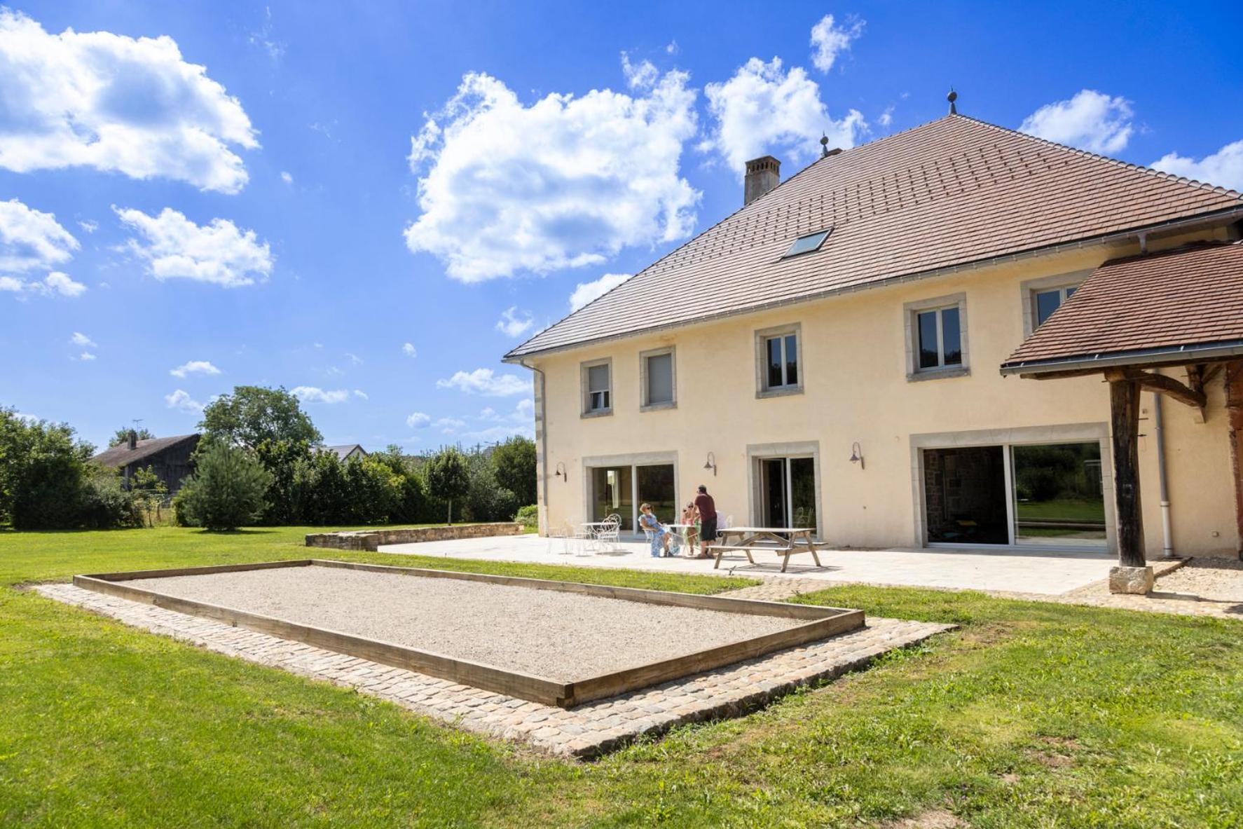 مبيت وإفطار Brémondans Le Relais Des Deux Tours المظهر الخارجي الصورة